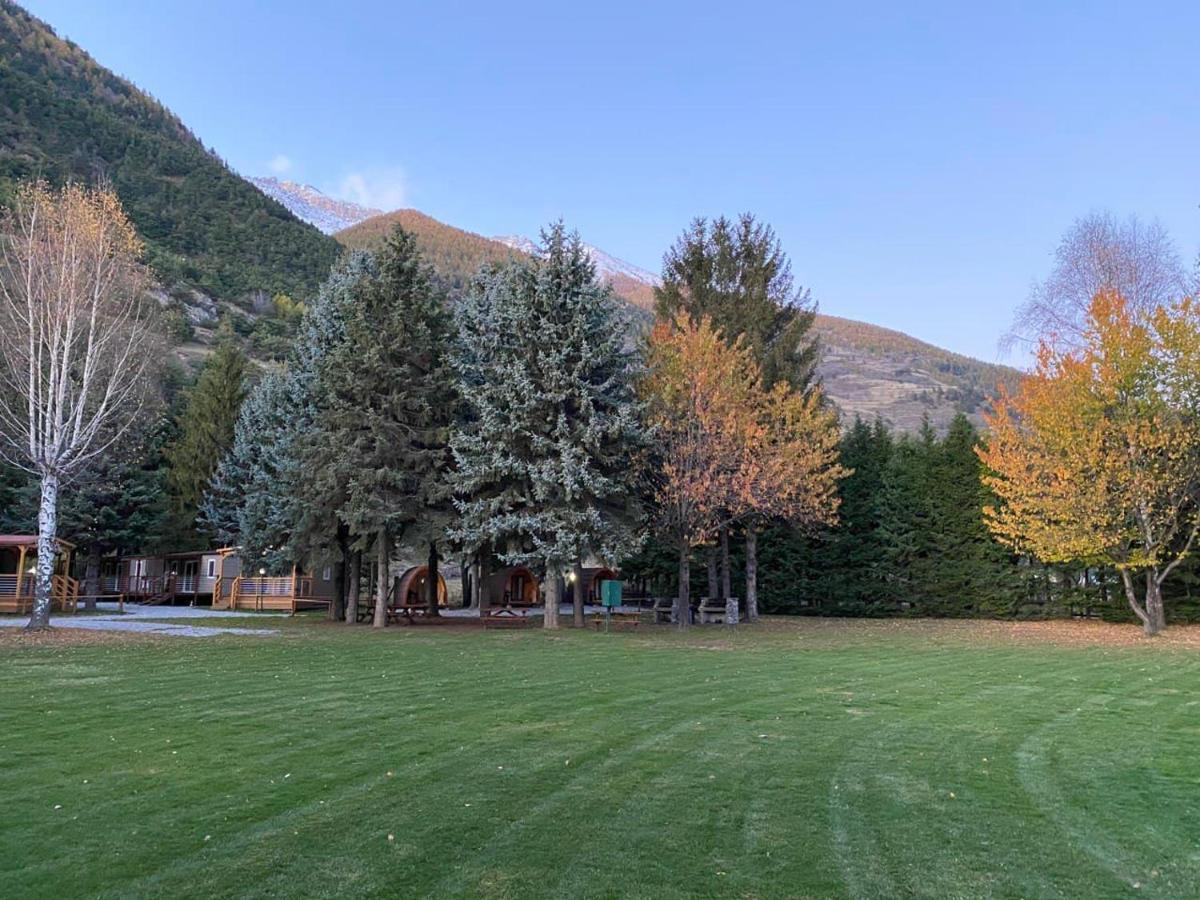 Gran Bosco Camping & Lodge Salbertrand Екстериор снимка