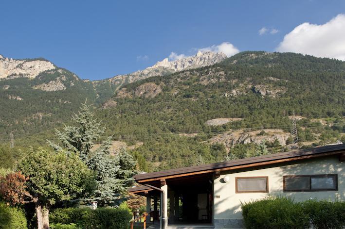 Gran Bosco Camping & Lodge Salbertrand Екстериор снимка