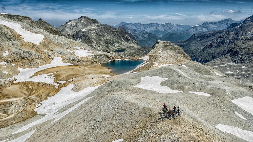 Gran Bosco Camping & Lodge Salbertrand Екстериор снимка