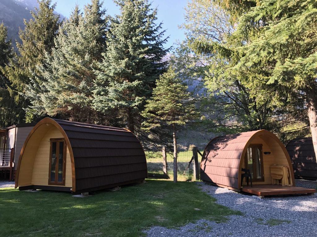 Gran Bosco Camping & Lodge Salbertrand Екстериор снимка