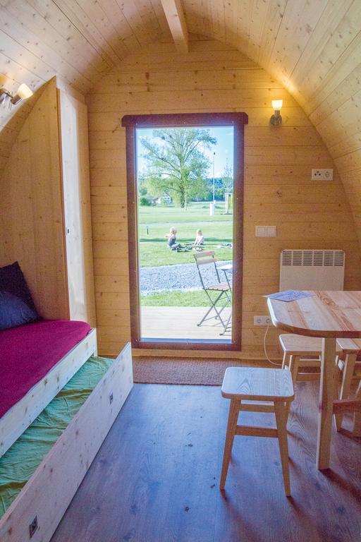 Gran Bosco Camping & Lodge Salbertrand Екстериор снимка